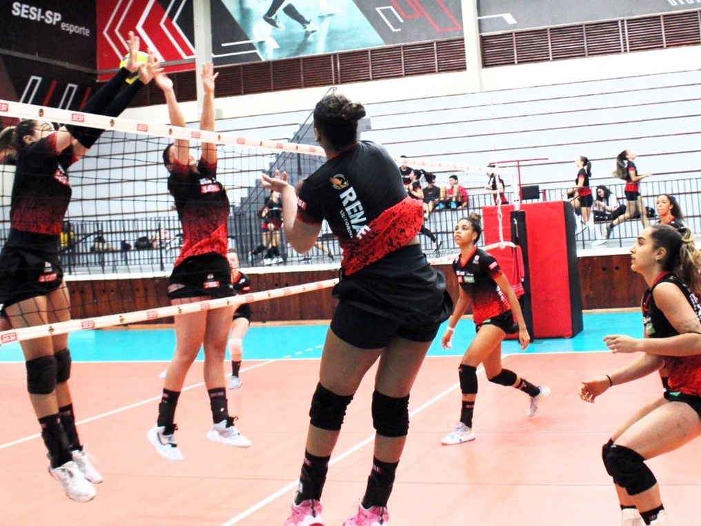 Renasce Voleibol joga contra o Sesi São Paulo em Sorocaba nesta